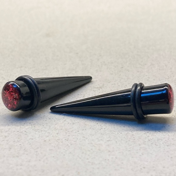 BODY VIBE👂🏼 1/2”g Sparkle Acrylic Tapers - Picture 3 of 6